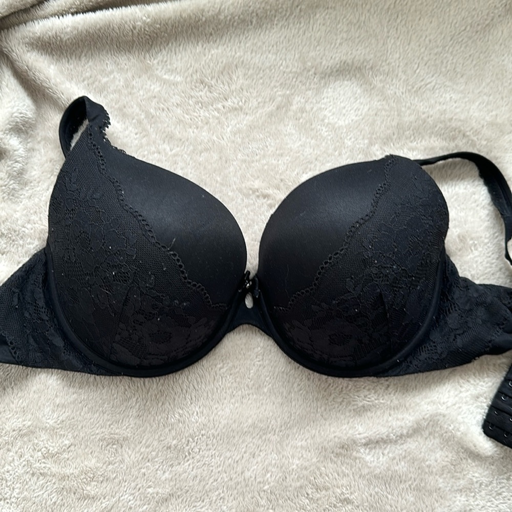 Victoria’s Secret Body by Victoria Bra